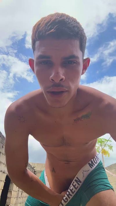 Crissexyy live cam on Cam4