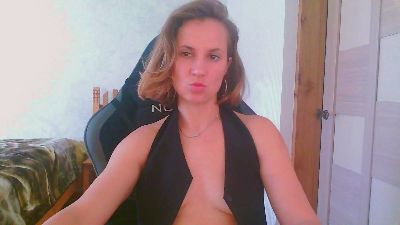 CristaQ live cam on Cam4