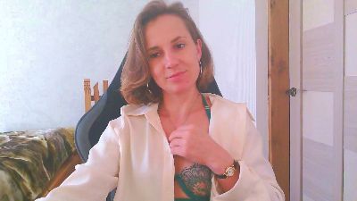 CristaQ live cam on Cam4