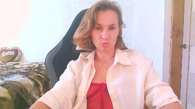 CristaQ live cam on Cam4