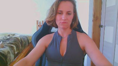 CristaQ live cam on Cam4