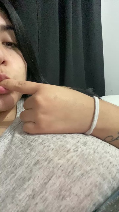 Cristal001 live cam on Cam4