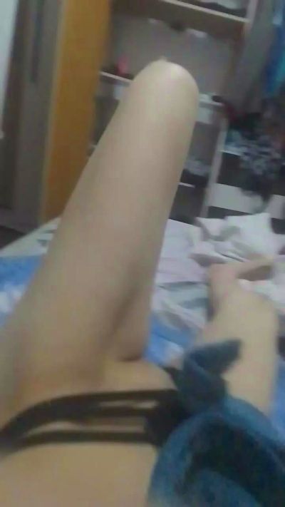 Cristalhotgirll live cam on Cam4