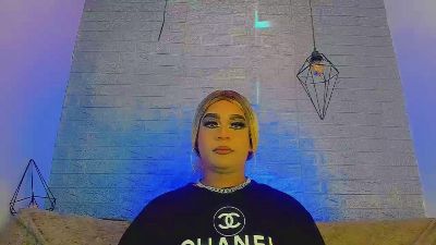 CristallGill_ live cam on Cam4