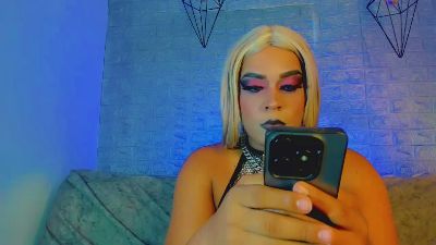 CristallGill_ live cam on Cam4