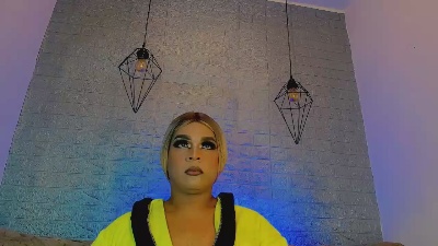 CristallGill_ live cam on Cam4