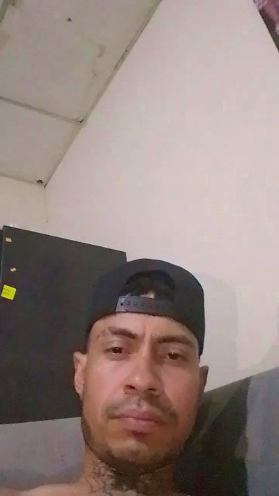 Cristhian0330 live cam on Cam4