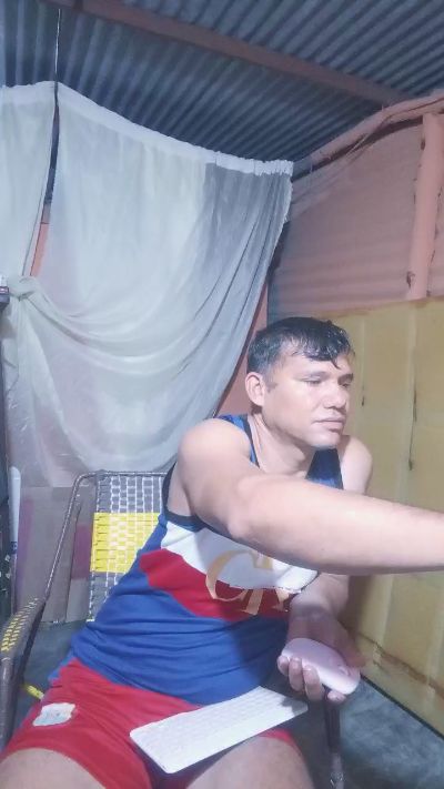 Cristianjean live cam on Cam4