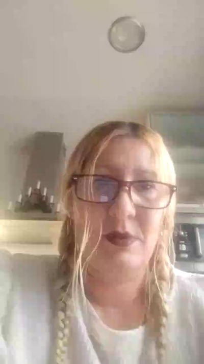 CristinaSexy077 live cam on Cam4