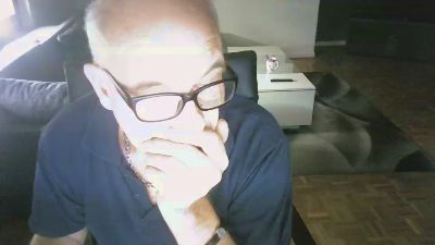 CrisuOffenXXL live cam on Cam4