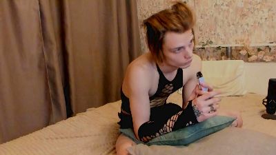 Crow_Lantern live cam on Cam4