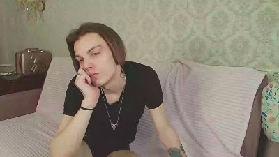Crow_Lantern live cam on Cam4