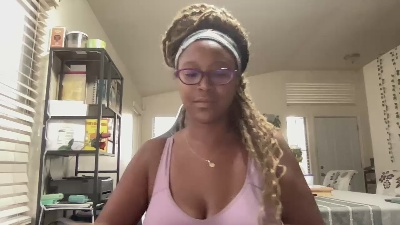 Crown_Me69 live cam on Cam4
