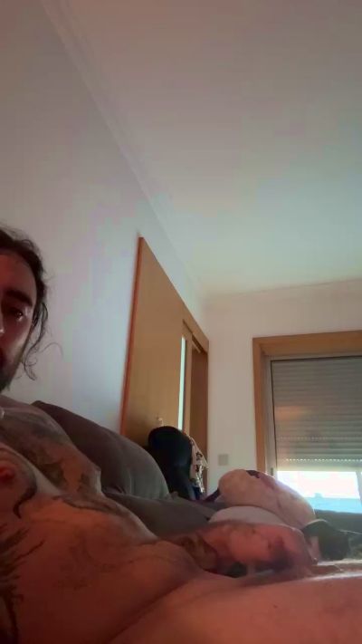 Crucio4u live female webcam from Portugal