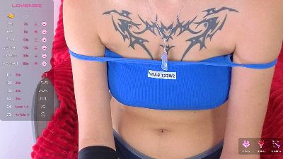 Cruela_Bena live cam on Cam4