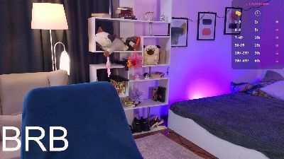 Cruela_Bena live cam on Cam4