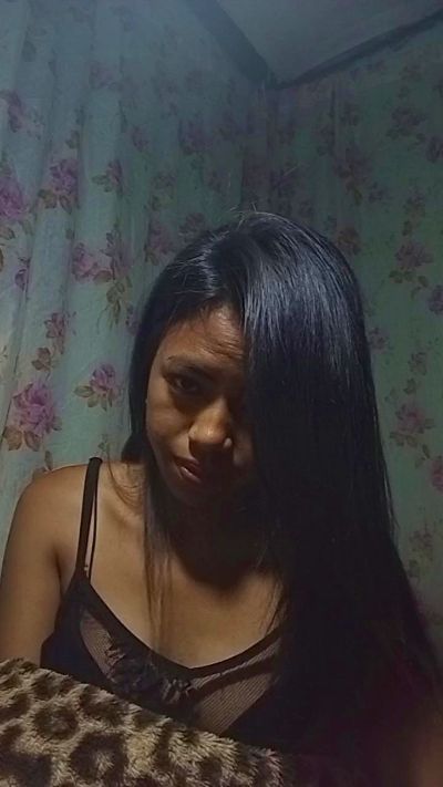 Crysnah live cam on Cam4