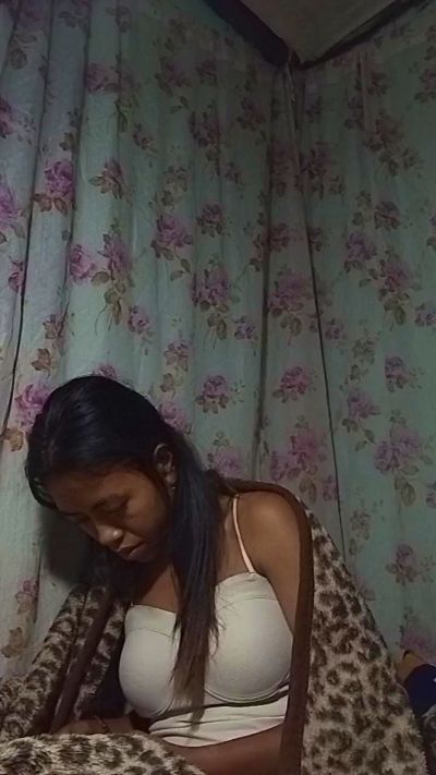 Crysnah live cam on Cam4