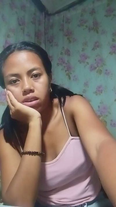 Crysnah live cam on Cam4