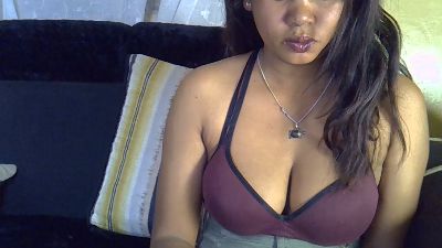 Crystal_bella live cam on Cam4