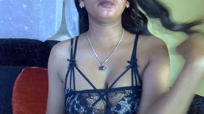 Crystal_bella live cam on Cam4
