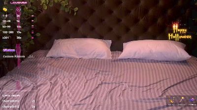 CrystallPawss live cam on Cam4