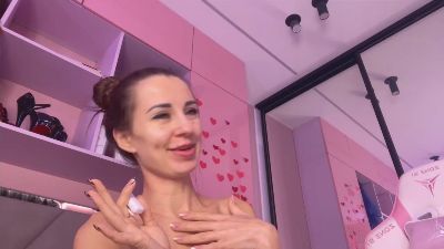 Crystallana live cam on Cam4