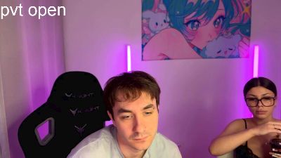 CtrlMeBaby live cam on Cam4