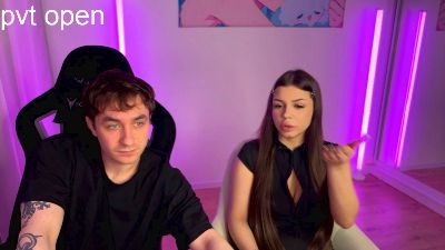 CtrlMeBaby live cam on Cam4