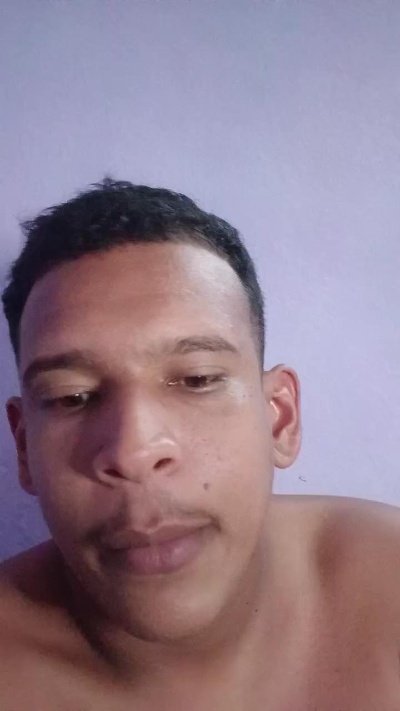 CubanoHot01 live cam on Cam4