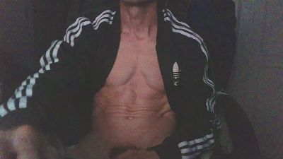 Cuerpazoo28 live cam on Cam4