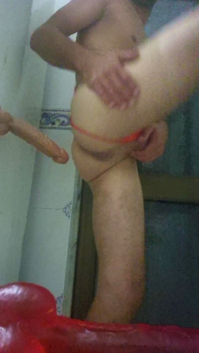 Cuguloso40 live cam on Cam4