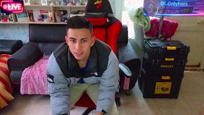 Cum_fantasy23 live cam on Cam4