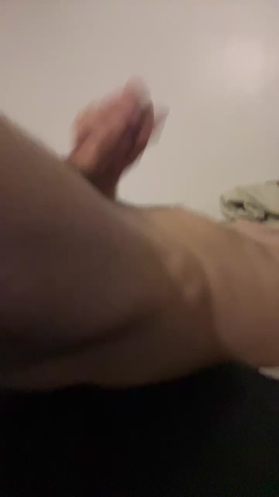Cumfuckmehot live cam on Cam4