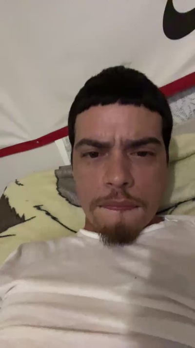 Cumfuckmehot live cam on Cam4