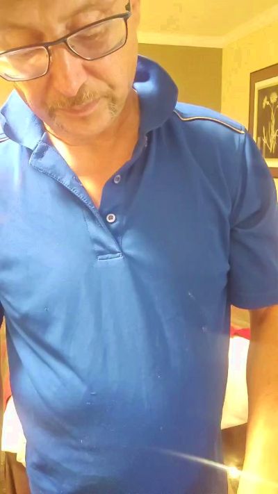 Cuminhard99 live cam on Cam4