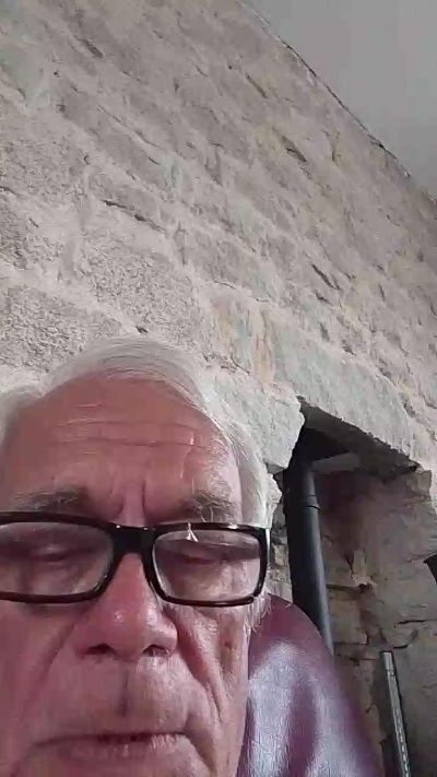 Cummer51 live cam on Cam4