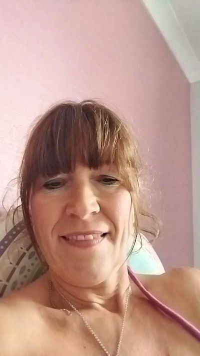 Cumonme17 live cam on Cam4