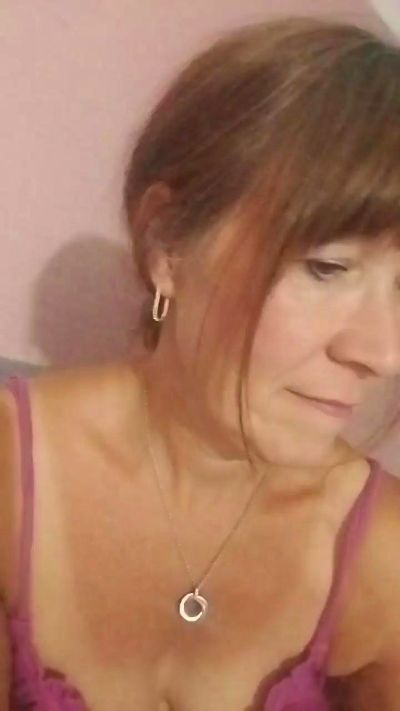 Cumonme17 live cam on Cam4