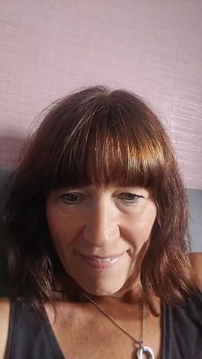 Cumonme17 live cam on Cam4