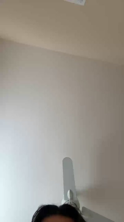 Cumslut1 live cam on Cam4