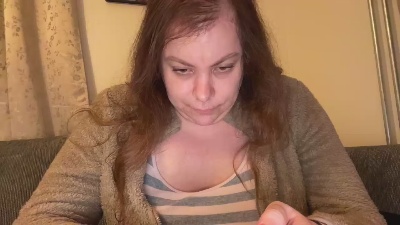 Cumwithmee111 live cam on Cam4