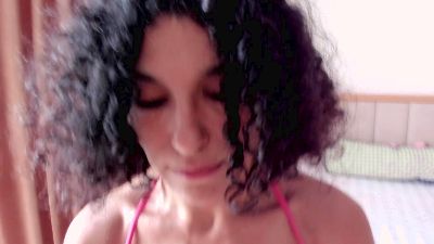 Cur1y_Sue live cam on Cam4