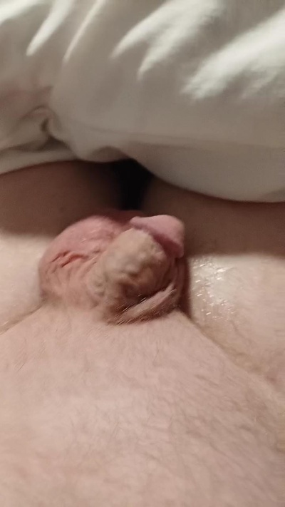 Curiosityklld24 live cam on Cam4