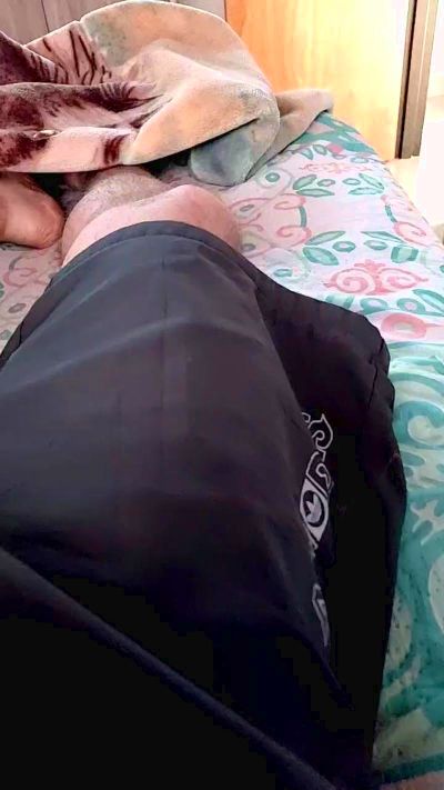 Curiosocalient live cam on Cam4