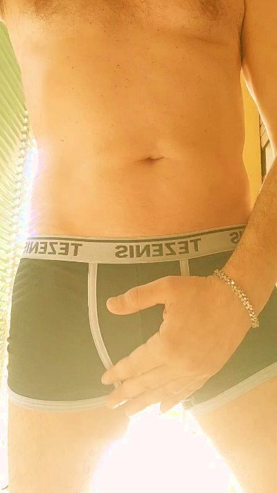 Curiosohot live cam on Cam4