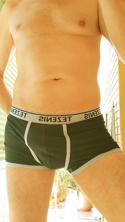 Curiosohot live cam on Cam4