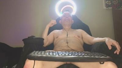 CuriousBisex22 live cam on Cam4