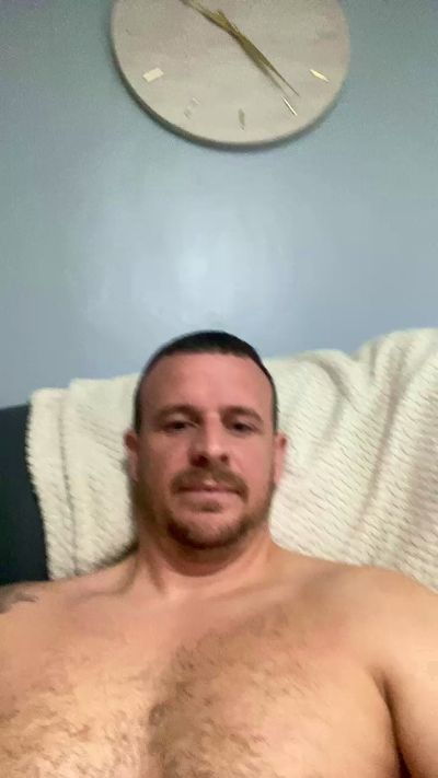 CuriousCrock live cam on Cam4