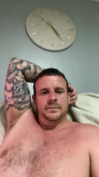 CuriousCrock live cam on Cam4